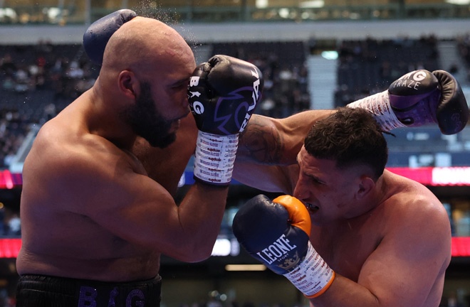 Frazer Clarke was outpointed by Justis Huni. Photo Credit: Netflix/ Mark Robinson