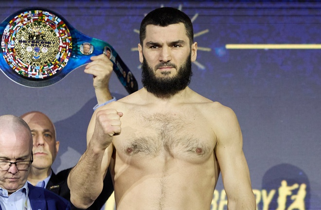 Benavidez wants to fight Beterbiev. Photo: Mark Robinson Matchroom Boxing