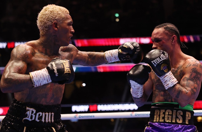 Benn beat Prograis by unanimous decision Photo Credit: Mark Robinson