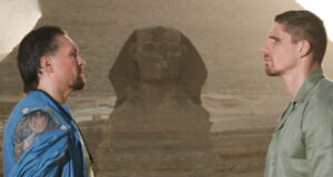 Oleksandr Usyk & Rico Verhoeven face off at the pyramids, Photo Credit: Mark Robinson/Matchroom Boxing