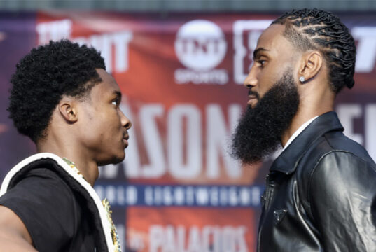 Abdullah Mason faced off with Albert Bell. Photo Credit: Top Rank