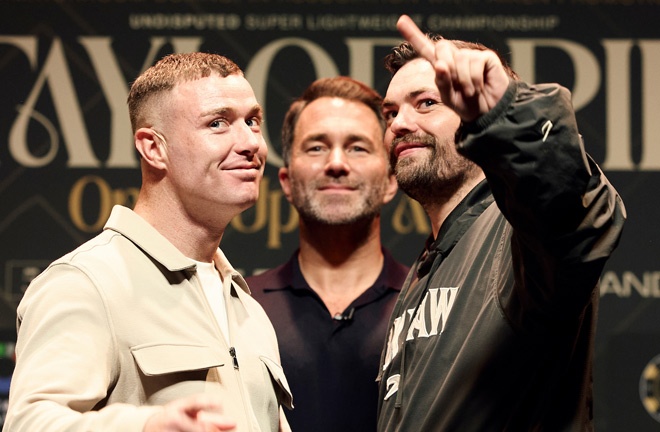 Donovan faces McKenna Photo Credit: Mark Robinson Matchroom Boxing